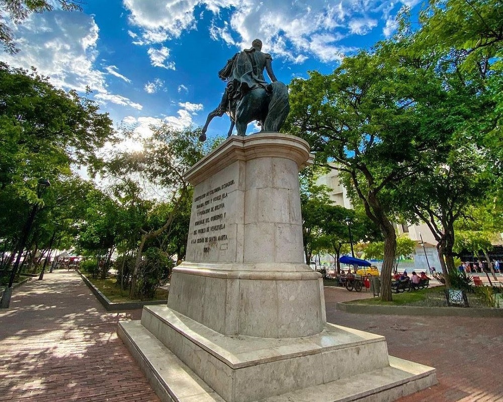 Plaza de bolivar en santa marta